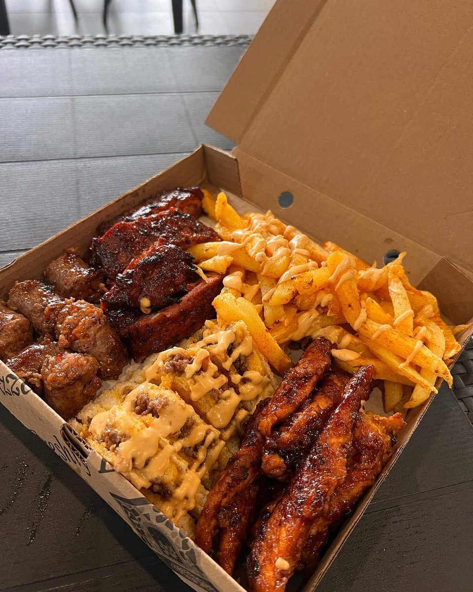 mphozatswelo's tweet photo. Lenna, I don’t even like food I’m just eating, so I don’t die 🤣 https://t.co/Tar8539GCF