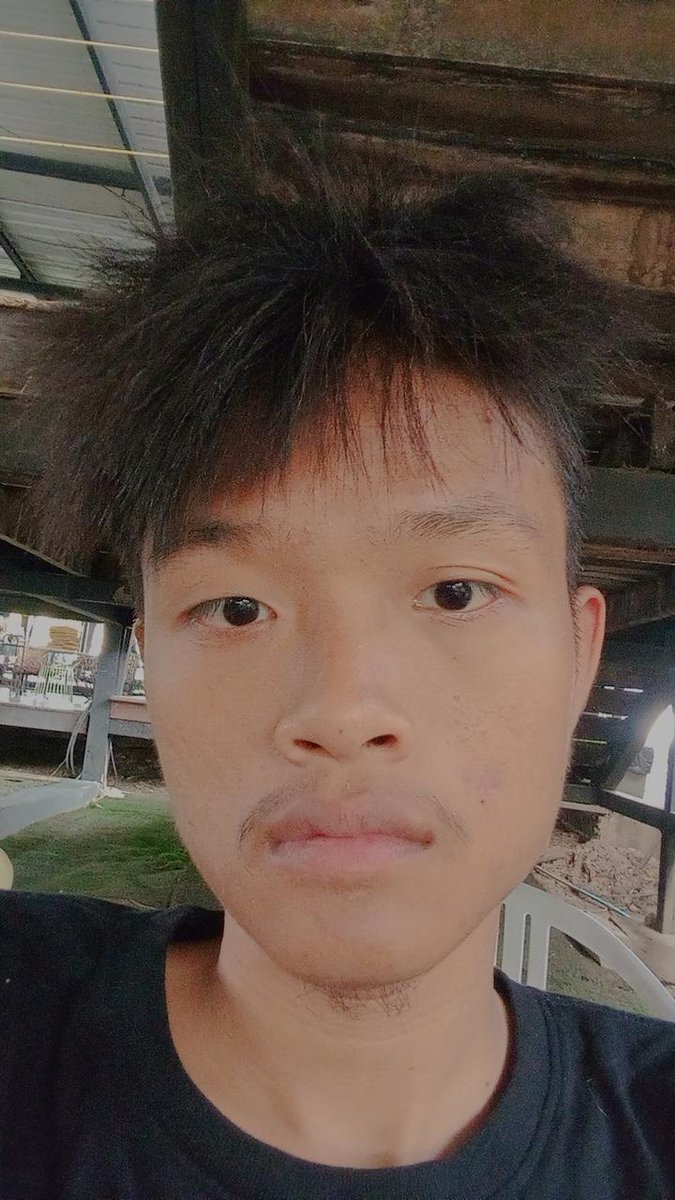 TiwQ420's tweet photo. 😪 https://t.co/AlAO74FnT9