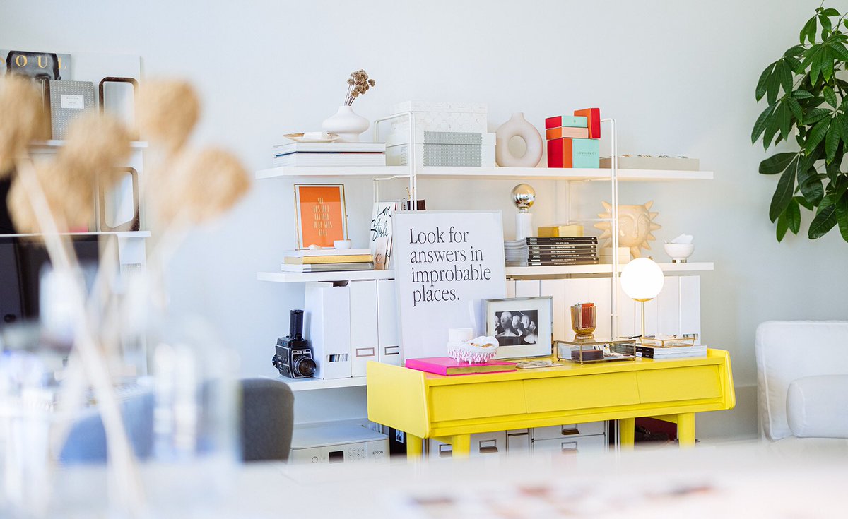 LeBlogBlank's tweet image. «Look for answers in improbable places» #BlankManifesto — be open to magic on Blank creative space #BlankCreativeDirection #DesignThinkingForGraphicMinds #InteriorDesign