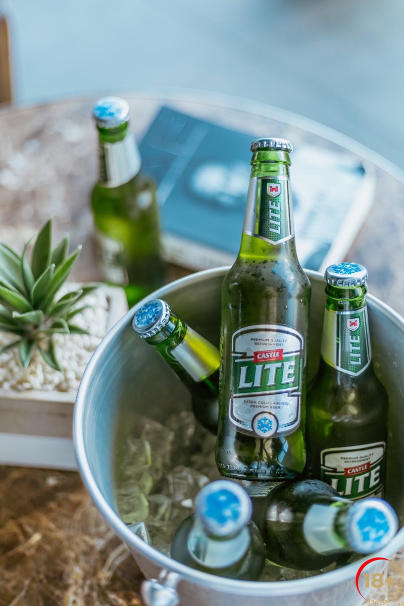 Cheers 🍻 to the week 🤍 @castlelitesa