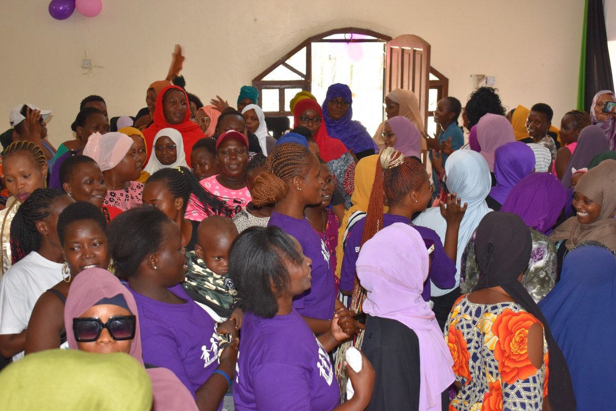 UHAKINAUSAWAOR1's tweet photo. Feminists and equality should be embraced for inclusion and gender equality. 
We were honored to join our partners and stake holders in commemorating this years international women's day with a message of inclusion and fairness in all sectors of our economy.

#womenequality https://t.co/sI2siekhGE