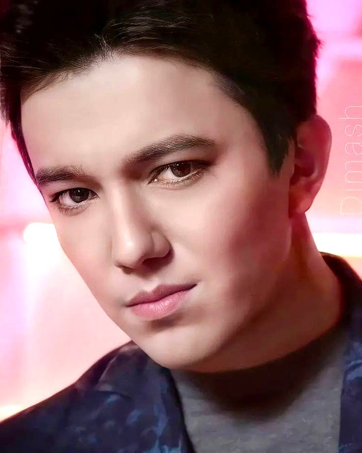 @3Shvets Как много безграничной, глубокой любви в сердце у Димаша! 
DIMASH AT THE FILM FESTIVAL
#DimashQudaibergen 🌺🌹🌺
#TheStoryOfOneSky 
#FilmFestival #cpiff 
Spotify, Apple Music, YouTube