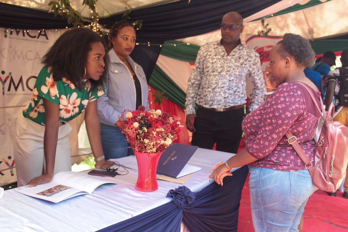 kymcaorg's tweet photo. Wengine watasema tumephotoshop but ni God na kazi ambayo tunafanya!! If you are already at @thePDFestival make sure you pass by the @YoungMCAs_kenya tent and say hi. We are here where there is a lot of entertainment😅
#KYMCAikoPDF
#FormNiDialogue https://t.co/BAZcxPEqCf