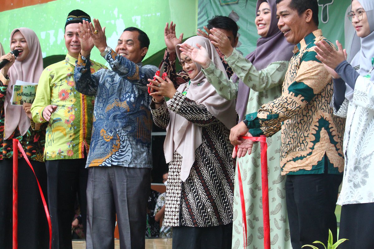 MAN 2 Batam tweet media