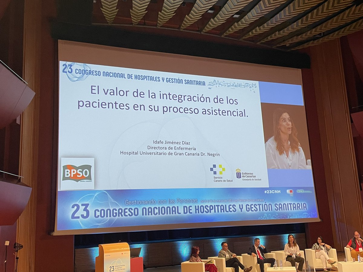 En el #23CNH le toca el turno a <a href="/IdafeJ/">Idafe Jiménez</a> que nos traslada la visión de la enfermera en el proceso de atención al paciente en la mesa “afianzando la experiencia del paciente como criterio de gestión”