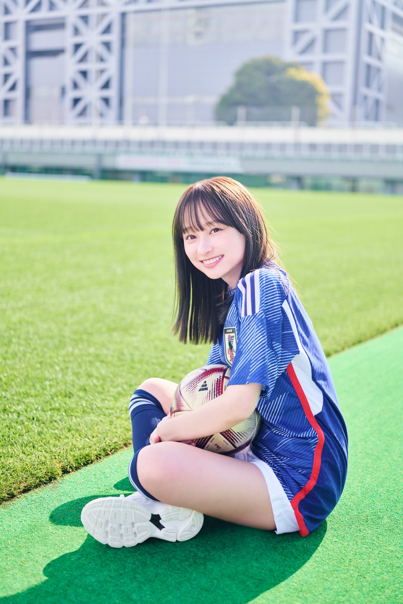 日向坂46 影山優佳1st写真集『知らないことだらけ』【公式】 on 日向坂46 影山優佳1st写真集『知らないことだらけ』【公式】 on