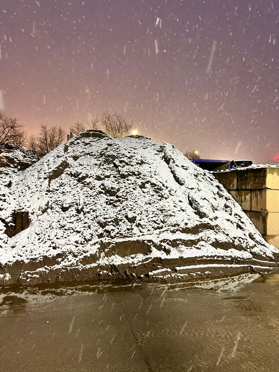 PMGservicesbris's tweet photo. A snowy start in Bristol today at our recycling plant! ❄️ 

We are open as usual to accept your road sweeping and gully waste:
Mon - Fri 6am to 6pm. 
For out-of-hours, please call our office on 0117 972 8564.

 #ZeroToLandfill #TankerHire #WasteRecycling #BristolZeroWaste https://t.co/XiGyrlN9fP