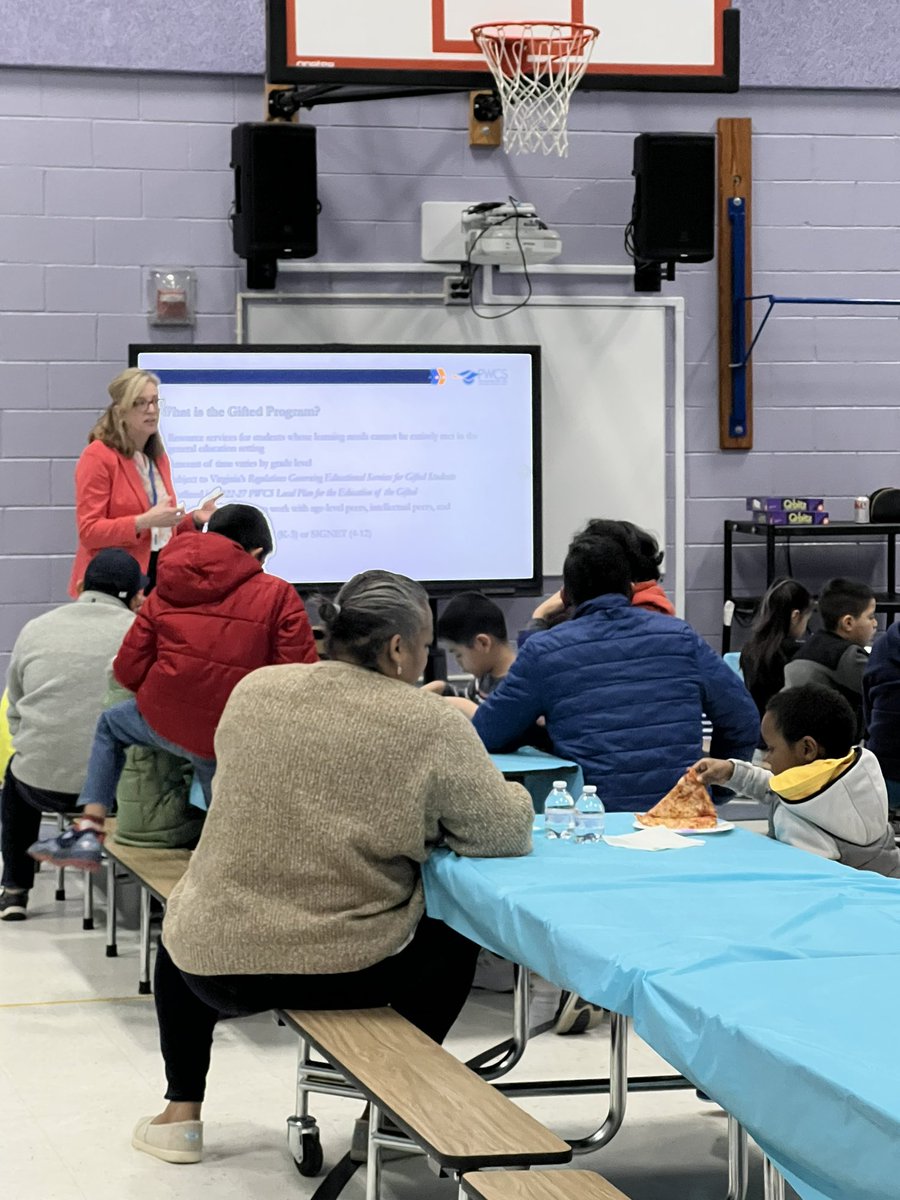 Lovely evening with the amazing #TilteI team. Thanks to everyone who came and partnered with us to make this #STEM family event possible.