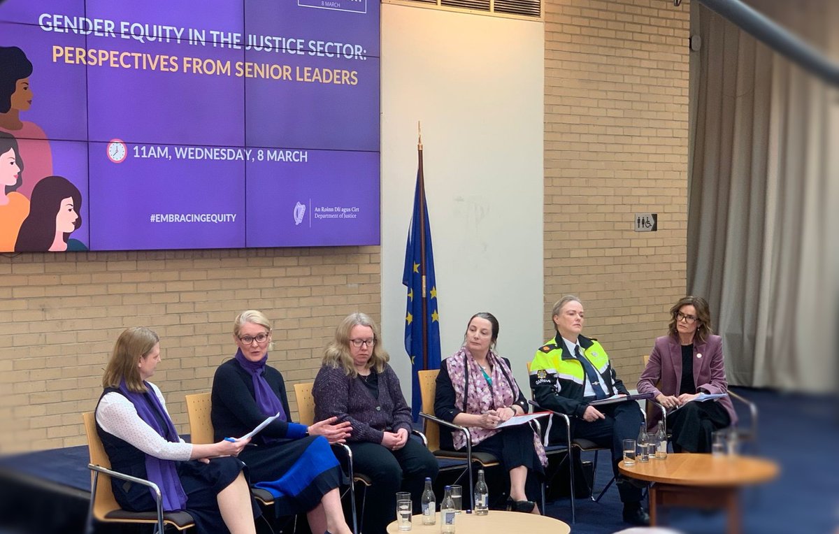 DeptJusticeIRL's tweet photo. 📸 Déanaimid ceiliúradh inniu ar Lá Idirnáisiúnta na mBan 

Ceiliúradh domhanda é ar chearta na mban chun aird a tharraingt ar shaincheisteanna amhail comhionannas inscne agus dul chun cinn eacnamaíochta, cultúir, polaitíochta agus sóisialta na mban. Is é #EmbraceEquity téama https://t.co/QJsFa8tp4V
