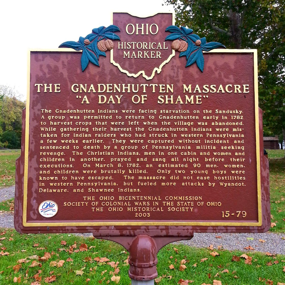 8 mars 1782 : Commandés par le colonel David Williamson, des miliciens de Pennsylvanie exécutent 96 Indiens chrétiens du village de Gnadenhütten, dont 60 femmes et enfants. 

Même aujourd’hui, les historiens s’interrogent sur le fait qu’une telle atrocité ait pu se produire.
