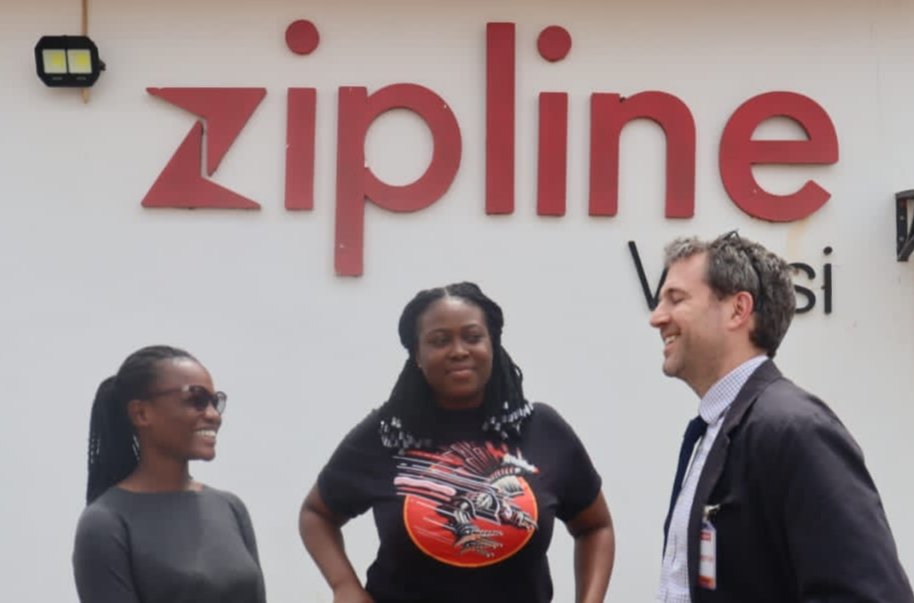 FelixWoodDar's tweet photo. Happy #InternationalWomensDay! This years theme is innovation and technology for gender equality, and Grace, Mary and Munira at Zipline are at the forefront of this, getting lifesaving medicines to the most remote parts of Ghana. Very cool indeed. https://t.co/bNBlj3UlOL