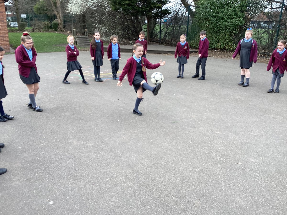 StBellarmine's tweet photo. Y3 girls tried the #LetGirlsPlay #KeepyUps challenge today on #InternationalWomensDay Great effort girls and thank you boys for cheering us all on! https://t.co/tvrQ3sENkV