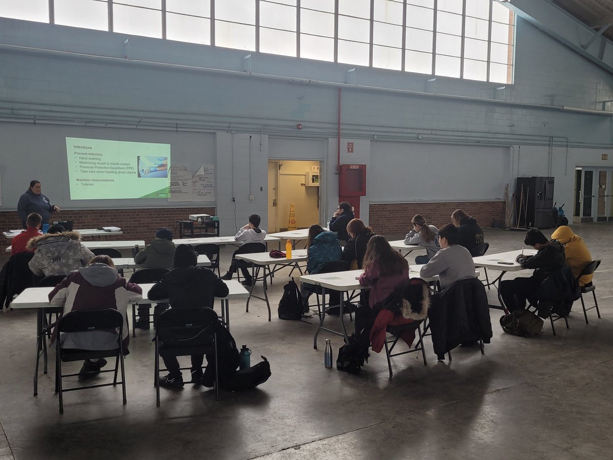 ArgoAdjt's tweet photo. Time for 1st Aid Training! @AtlCadets #2647 #333  #emergencyscenemanagement https://t.co/bGETssnMiS