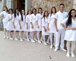 mujer que cumple misión en Venezuela, entrega amor y salud al pueblo venezolano. @cubacooperaveG @cubcooperaveGua #MujeresEnRevolución #CubaPorLaVida <a href="/cubacooperaven/">Brigada Médica Cubana en Venezuela</a> <a href="/MINSAPCuba/">Ministerio de Salud Pública de Cuba</a> <a href="/japortalmiranda/">José Angel Portal Miranda</a> <a href="/TaniaMCruzHdez/">Dra.Tania Margarita Cruz Hernández</a>