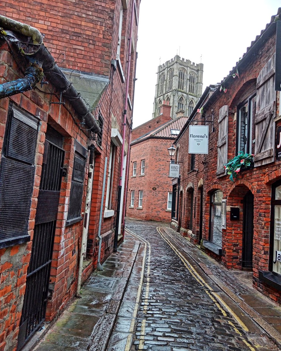 A wander around Howden #howden #minster #howdenminster #town #towncentre #markettown #minstertown #smalltown #eastriding #eastridingofyorkshire #eastyorkshire #wanderings #roaming #keepexploring #staycurious #march #springiscoming