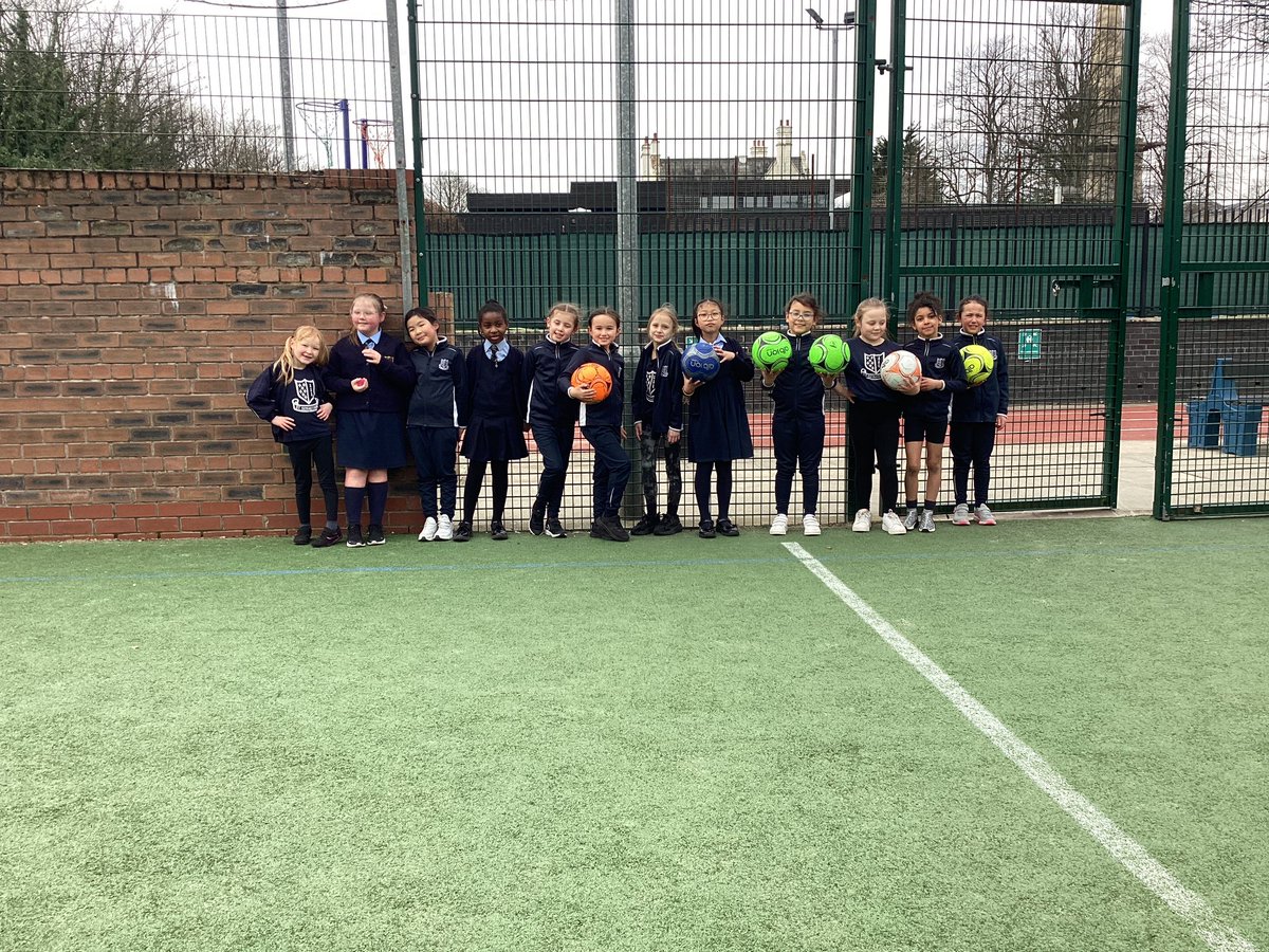 StSebastiansPri's tweet photo. Our year 3 girls demonstrated their dribbling skills during their session today! #SebPE @Liverpool_SSP #LETGIRLSPLAY @BarclaysFooty https://t.co/YdYdNdSrtv