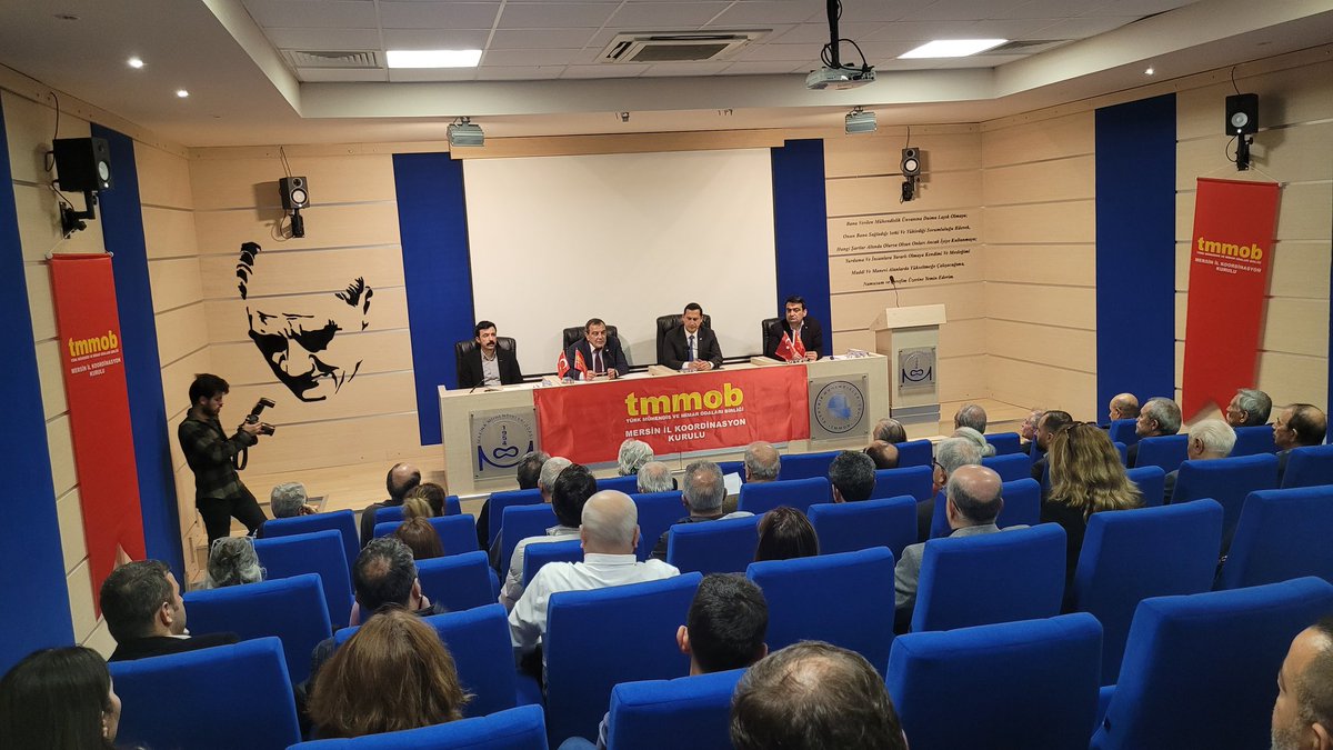 TMMOB1954's tweet photo. TMMOB Yönetim Kurulu Başkanı Emin Koramaz, Yönetim Kurulu Üyelerimiz ve bağlı odalarımızın başkan ve yöneticileri deprem bölgesindeki illerde başlattıkları inceleme gezisi kapsamında ilk olarak TMMOB Mersin İl Koordinasyon Kurulu ile bir araya gelerek fikir alışverişinde bulundu. https://t.co/7wdHI1bMms