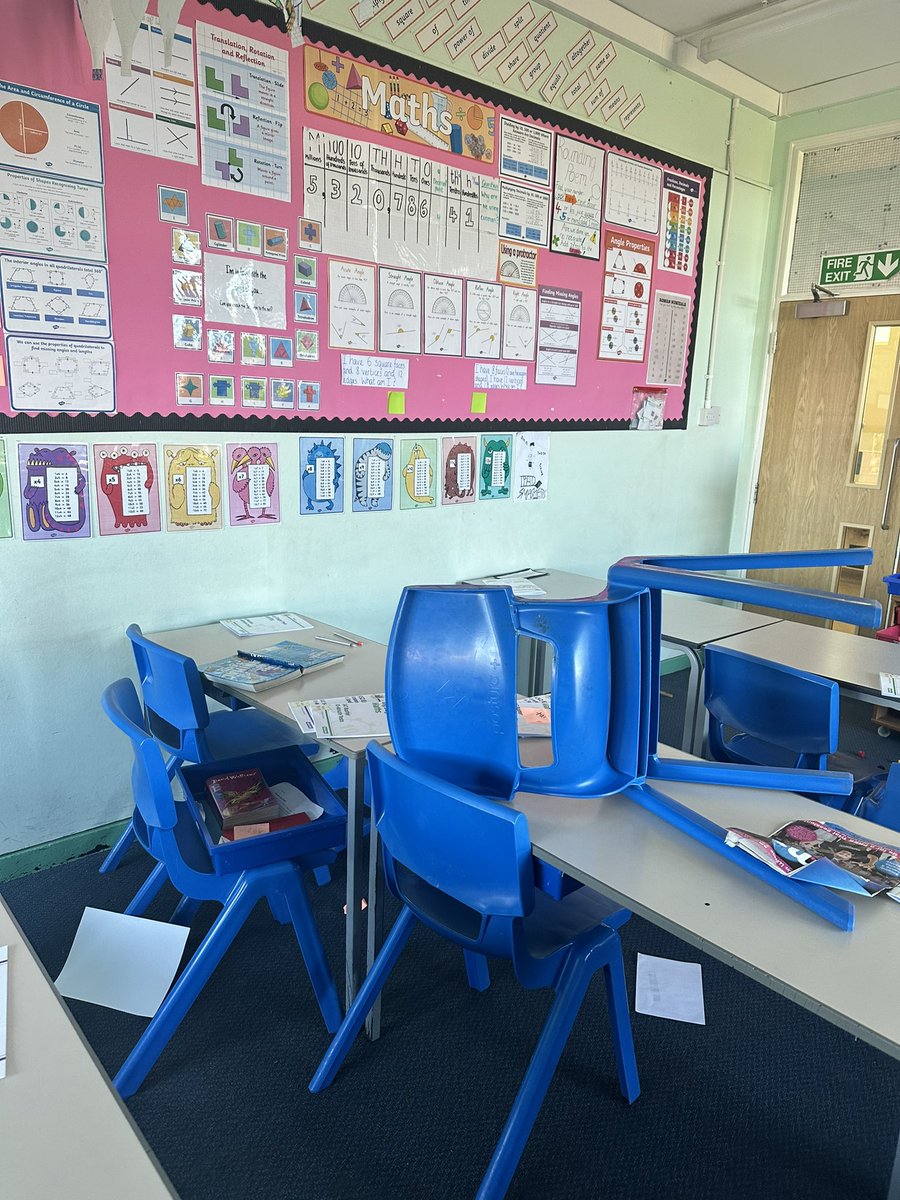 LRobinsonDSM's tweet photo. Apparently, there had been a robbery in the Y6 classroom and my iPad had been ‘stolen’… 🤭 I wish I could film the reactions from the Y6 children when they saw the mess! 😲😮😧 ✍️ #journalistsinthemaking #newspaperreportspending #Bigwrite https://t.co/PXw3ZE5pct