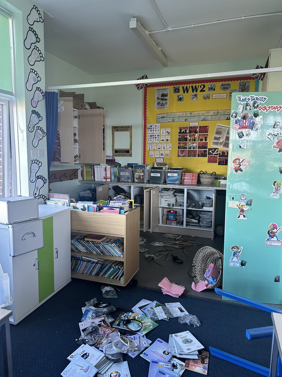 LRobinsonDSM's tweet photo. Apparently, there had been a robbery in the Y6 classroom and my iPad had been ‘stolen’… 🤭 I wish I could film the reactions from the Y6 children when they saw the mess! 😲😮😧 ✍️ #journalistsinthemaking #newspaperreportspending #Bigwrite https://t.co/PXw3ZE5pct