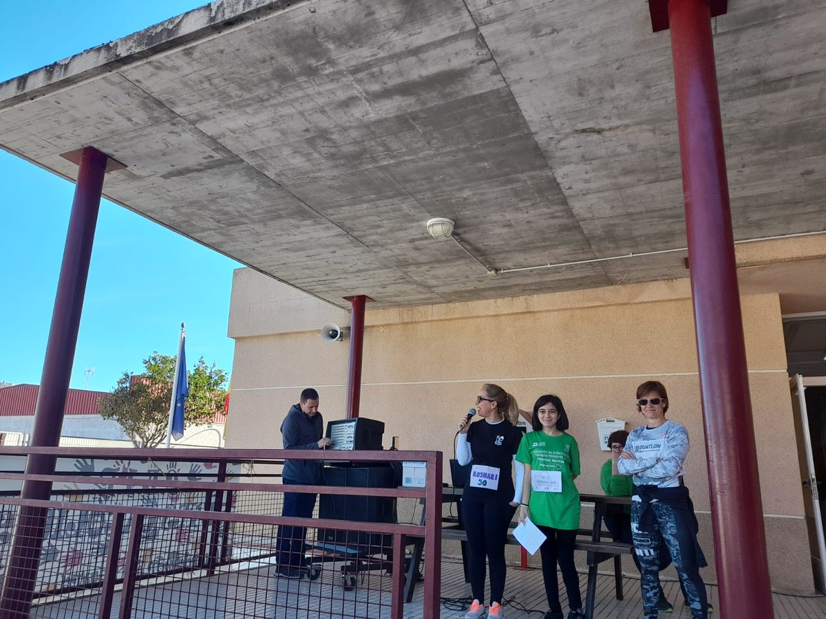 AEPMI's tweet photo. Esta mañana en el Colegio Reyes Católicos de Guardamar del Segura, han tenido una Carrera Solidaria con AEPMI! 🏃👩‍🦽
gracias a todos los organizadores, a los participantes y por supuesto a Lucía y familia💚

#carrerasolidaria #runformito #enfermedadesmitocondriales https://t.co/q7CPJppOZG