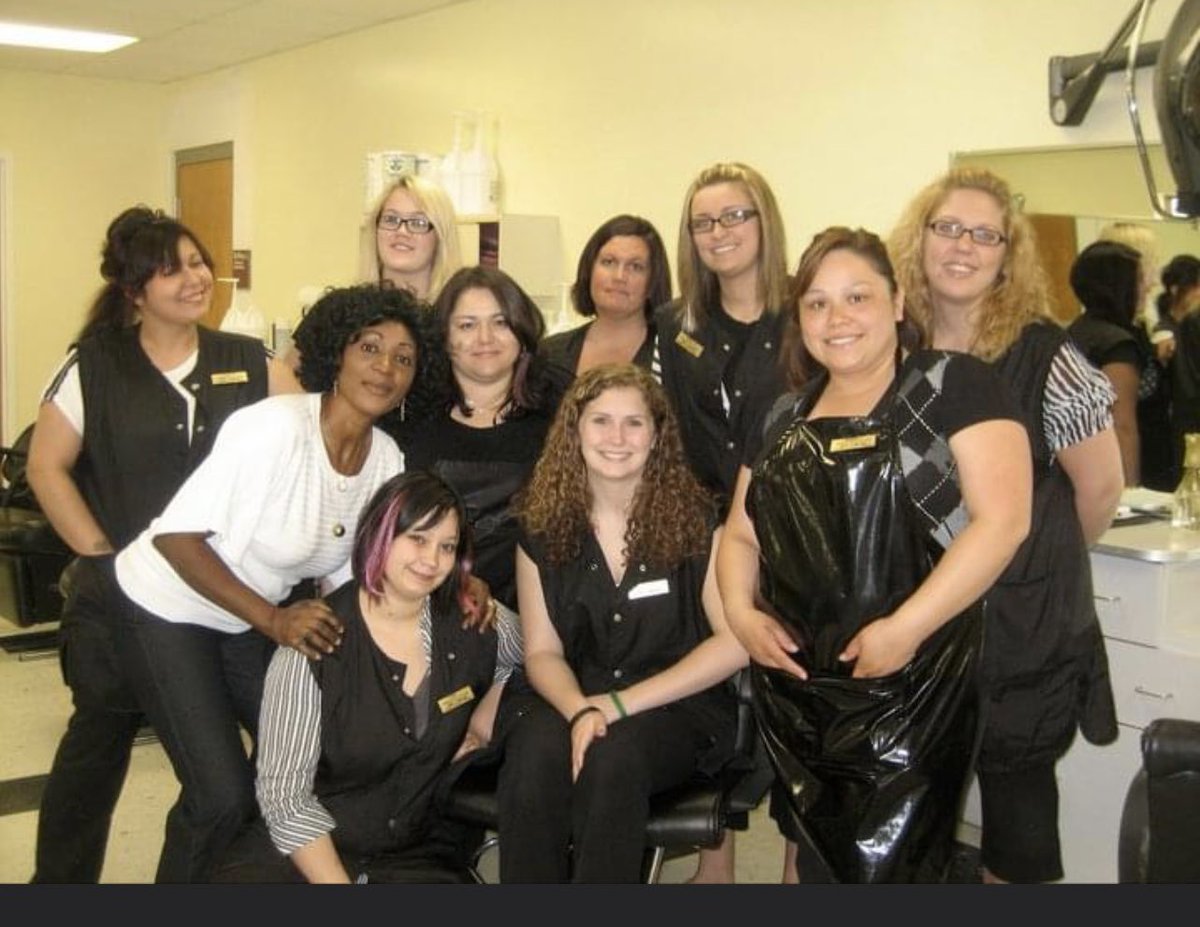 Extensions2121's tweet image. COMING SOON!

NATURAL HAIR CARE INSTITUTE( NHCI) -SCHOOL 
In Minnesota for more info ☎️612-722-6622 or extensionshairandwigs.com