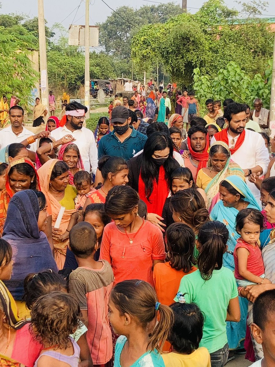 sumananupam13's tweet image. आपने हमें जगाया,
हमें बताया कि बेहतर संभव है, 
उनकी बेहतरी जो सदियों से वंचित हैं, 
वे जो प्रतीक्षा में हैं - 
बेहतर सुबह, बेहतर जीवन, बेहतर भविष्य के लिए,
एक बेहतर बिहार के लिए,
और यह बेहतर संभव है -
यह आपने हमें दिखाया। @pushpampc13 
@pluralsbharat #BetterIsPossible #8March2020