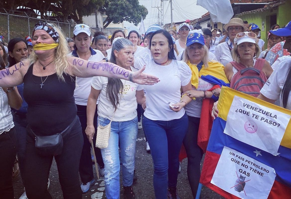 #8Marzo Día de la Mujer!!!

Más que un día de reconocimientos, es un día para no olvidar a las miles de víctimas en nuestro país por #ViolenciaDomestica #Feminicidio #ViolenciaPolitica

#LaMujerEsVida realidad vulnerada por el Estado y la sociedad…

#LuchemosEnUnidadNacional