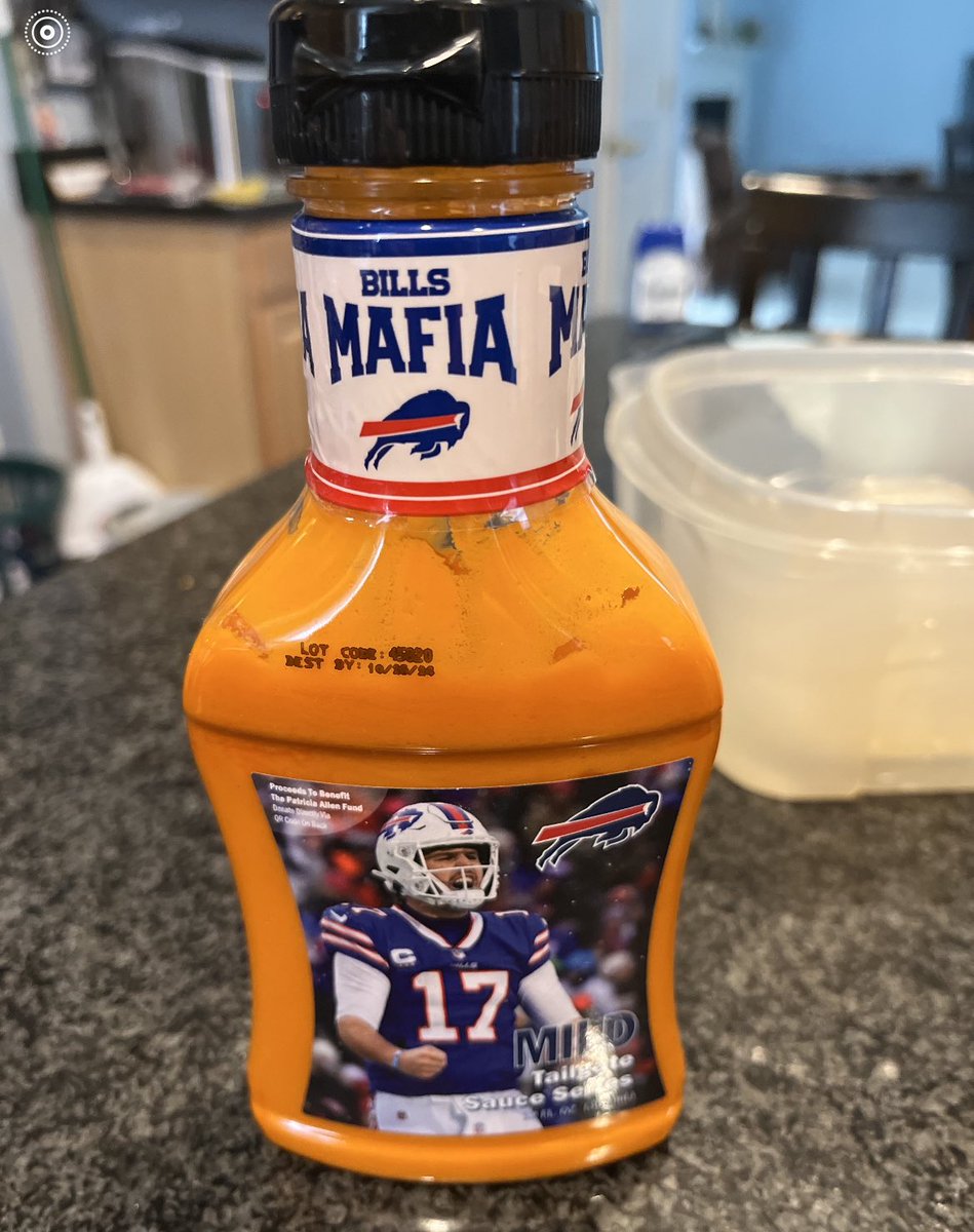JonathanHKatz's tweet photo. @Nathanjkatz_ @JoshAllenQB @JoshAllenQB  - bring back the sauce! #BillsMafia https://t.co/mvKRtSKie7