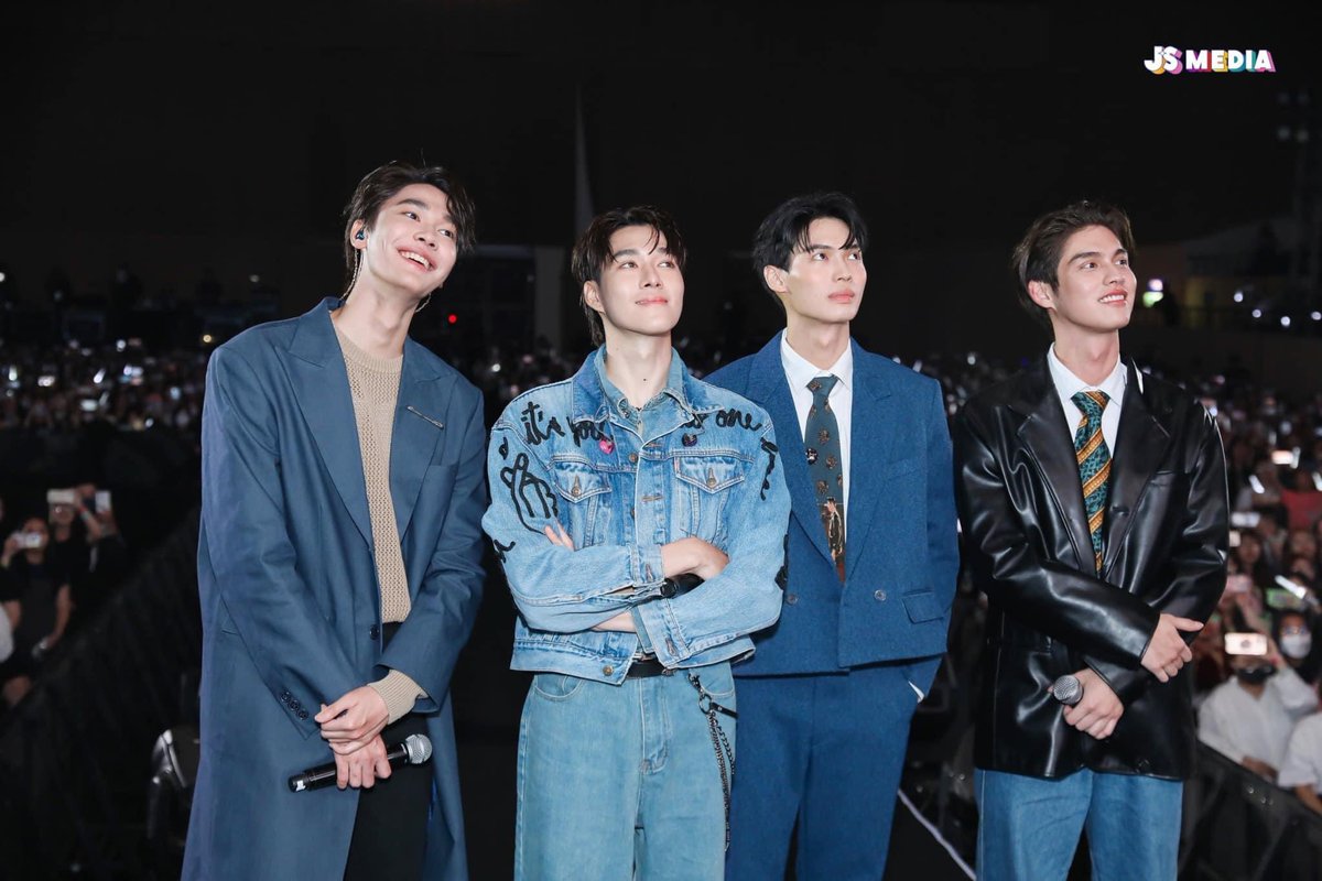 Dewjsu_club's tweet photo. Photo Benefit Shooting Star Asia Tour in Ho Chi Minh City 💫

📍 https://t.co/4p0Wl7Kq6k

#ShootingStarinVietNam
#dew_jsu https://t.co/VDqkIBy7FT