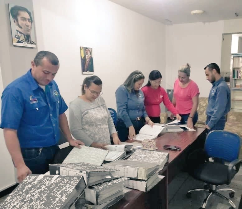 Funcionarios adscritos a DCACOP, realizaron la instalación de la comisión auditora en la Procuraduría del estado, a propósito de efectuar la revisión preliminar de la cuenta correspondiente al ejercicio económico financiero 2020, bajo dirección de la Contralora Dra Nayke Tovar.