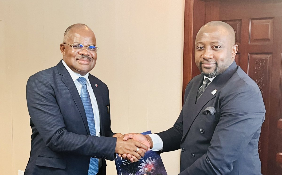 Nze3's tweet photo. Great meeting today with SONAGAS Deputy General Director Mr. Serapio Sima Ntutumu Ayingono to discuss the crucial and strategic role that gas ressources play when it comes to energy production and security within the global economic spectrum…1/3 #OOTT #SONAGAS https://t.co/LMd7BeLK7D