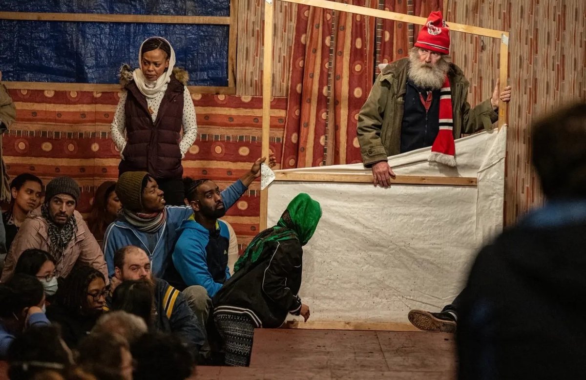 We are really enjoying following our adult actor #BEKO on his current production of #THEJUNGLE with <a href="/GoodChanceCal/">Good Chance</a>

Beko is currently performing at <a href="/stannswarehouse/">St. Ann's Warehouse</a> in #NYC till March 2023! 

Here's some fantastic production shots! 👏👏