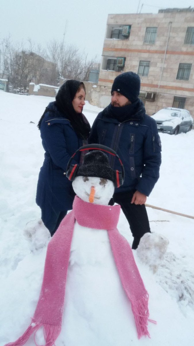 HosseinQashqaei's tweet photo. #صد_زن_تاثیرگذار ایران،الهام افکاری و طاهره بجروانی.خانم افکاری در زندان شیراز   و خانم بجروانی در زندان اوین محبوس هستند. https://t.co/tkurjk6jI8