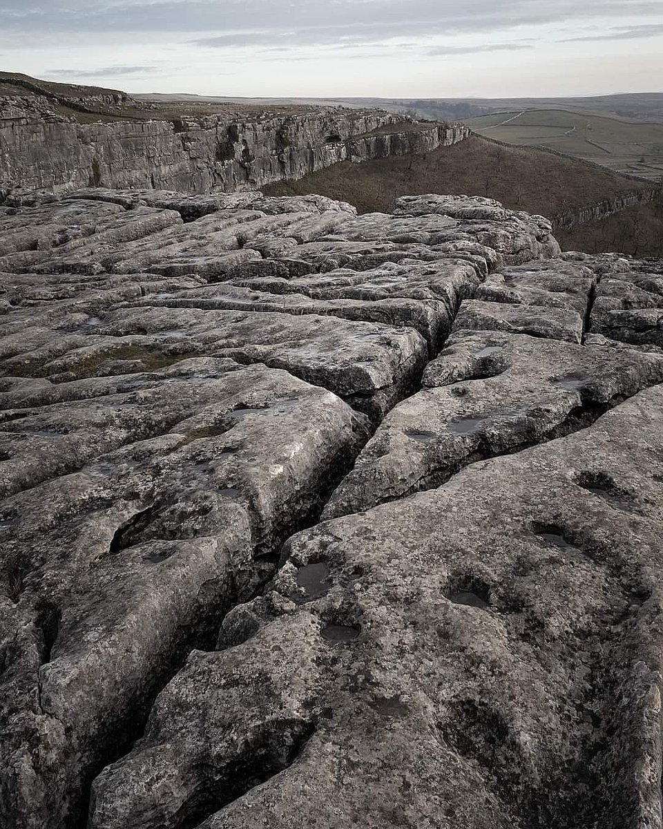 Chrisp_2019's tweet photo. Malham is one of my favourite places to visit, so many locations to photograph within a few miles of walking. Heres some of my images from a very enjoyable 6mile route I did. Take a look what I got upto https://t.co/jHNKece8VZ
@CanonUKandIE @Benro_UK @Haidafilter @yorkshire_dales https://t.co/ZPILKVj9dd