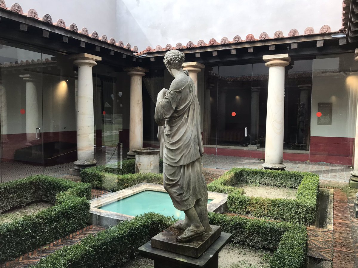 Seguimos con nuestras visitas. Siguiente parada, la Ciudad romana y Domus de Juliobriga, cerca de Reinosa.