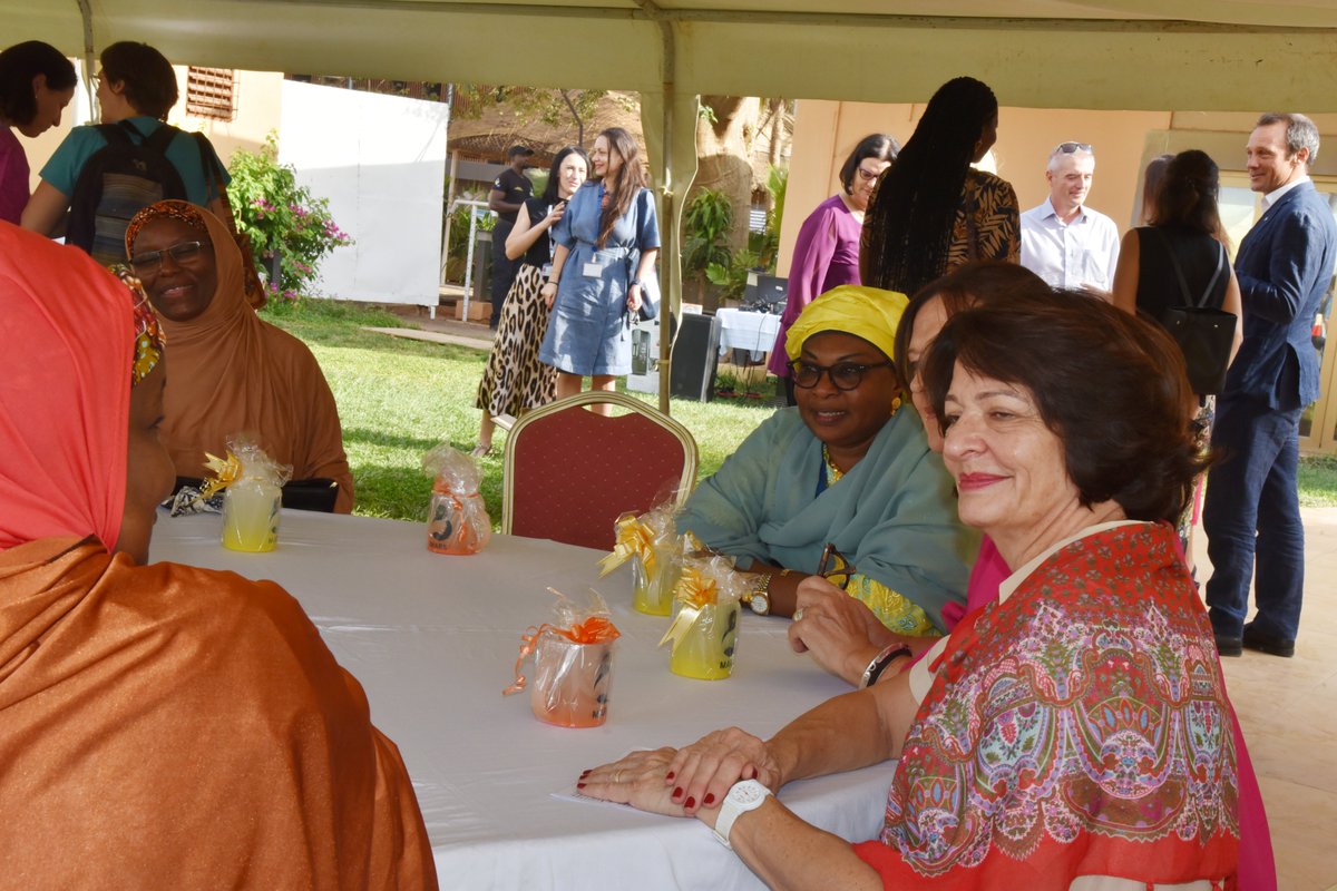 dueniger's tweet photo. A l’occasion de la #JournéeInternationaleDesDroitsDesFemmes, petit déjeuner organisé au Grand Hôtel par nos collègues d'@EUCAPSahelNiger! Moment à la fois convivial et solennel, qui a permis de partager l’esprit de cette journée. 
#JIF2023
#TeamEurope
#journéedesdroitsdesfemmes https://t.co/EnftJxPQfu