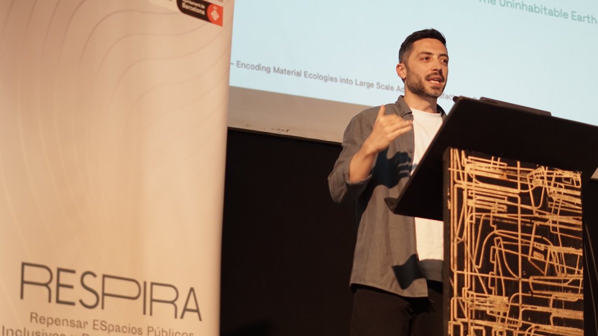 Ayer se ha lanzado oficialmente el proyecto R.ES.P.I.R.A. con el apoyo de #BITHabitat. <a href="/IAAC/">IAAC</a>, <a href="/NOUMENA_bcn/">NOUMENA</a>, <a href="/PldeEn_Roquetes/">Plataforma d'Entitats de Roquetes</a> y la <a href="/PoblenouAVV/">AVV del Poblenou</a> co-diseñarán muebles para el espacio público que mejorán la calidad del aire. <a href="/BCN_digital/">BCN Ciutat Digital</a>  #BarcelonaInnova