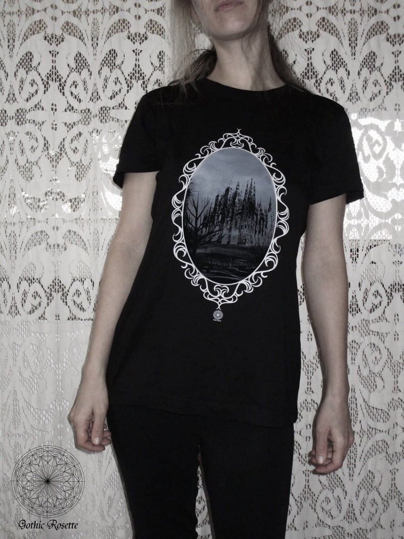 GothicRosette's tweet photo. Gothic cathedral tshirt 🦇https://t.co/jwhq1PEWau

#gothclothing #gothic https://t.co/HfhZyZxZ2U