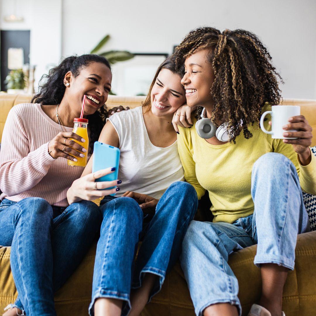 Efferdent's tweet image. Make sure to celebrate your favorite ladies today!  #InternationalWomensDay #UseAsDirected  #efferdent #celebrate #womensday