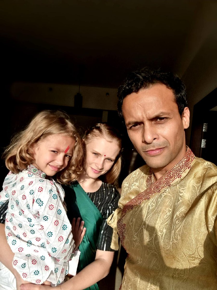 Happy Holi! Watch our 'holi vlog'👉youtu.be/M6bwIcEUMIU
#Holi #holi2023