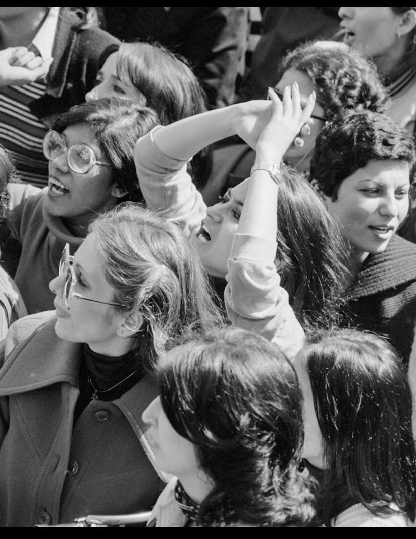 demetsagiroglu's tweet photo. İran , Afganistan ve kadını baskılayan tüm ülkelerdeki kız kardeşlerimizin de en kısa zamanda özgürlüklerine kavuşması dileğiyle… #8MarchWomensDay 🌸💜 https://t.co/ByAiyq3ZDt