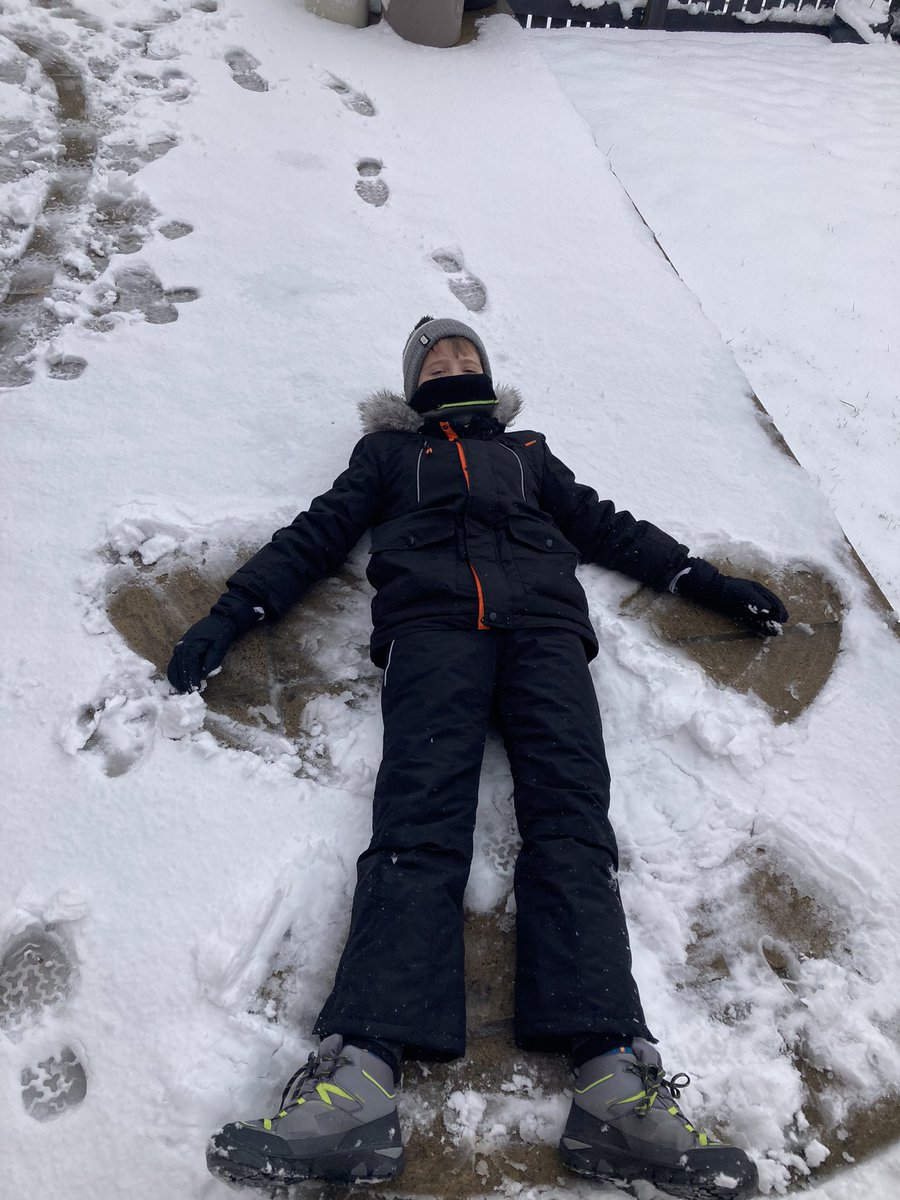 jervwilks's tweet photo. Oliver’s snow angel 😇 @forestschoolbps @YearFourBPS https://t.co/X2cV1LvXH6