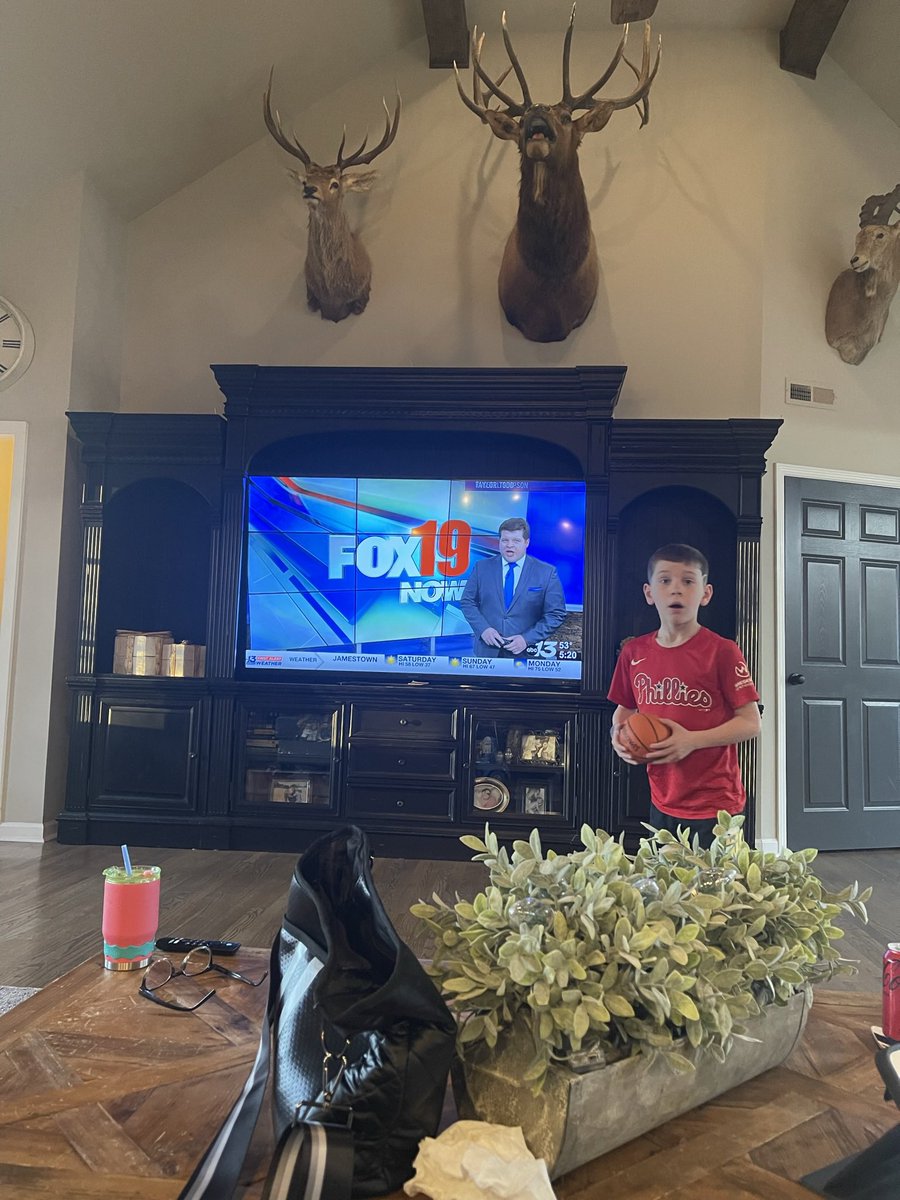LanciElizabeth's tweet photo. @EthanEmeryWX @wbkotv My son was super happy/shocked to see you on WBKO over the weekend. You are one of his favorites! @EthanEmeryWX https://t.co/HdTnHZVhJ4