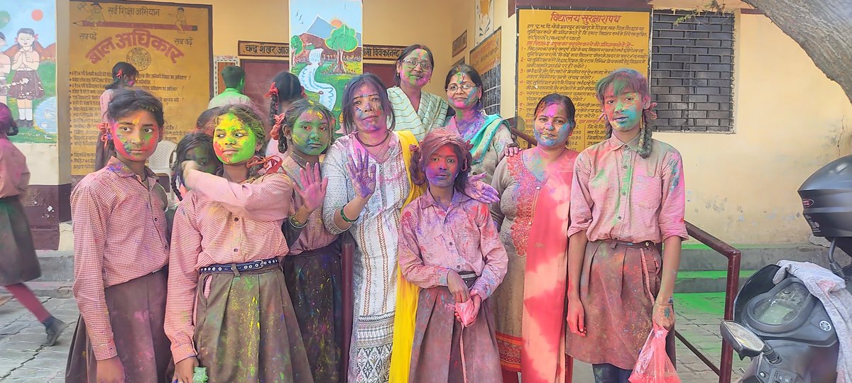Babitaknp's tweet photo. Happy holi https://t.co/mGh9yfPFg0