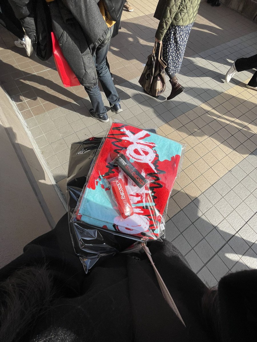 nl09s2's tweet photo. 東京→大阪(2日目)ぼっち参戦でした~(><)
スタンド席からLIVE見てたんですけど飛びたい気持ちをグッと堪えて最大限楽しんできました https://t.co/wDIz0u5tn0