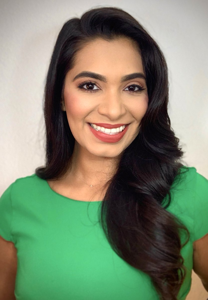 We are excited to announce that our 2023 Alumni Honoree is Veronica Quintero, one of our Cohort 4 #LEDAalumni!

Learn more about Veronica at ledascholars.org/veronicaquinte…, and meet her in person at our Annual #LEDACelebration on May 3! For more info, visit ledascholars.org/celebration.