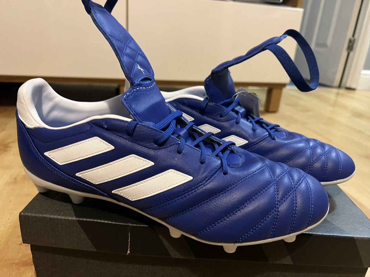 Tylerkelsey16's tweet photo. Loving the old Skool adidas COPA GLORO’s thanks to @ProDirectSports for a fast and spot on service #copagloro #Adidas  #prodirectsport #oldskoolfootballboots #welwyngardencityfc @WGCFCAcademy @wgcfcdevs https://t.co/RDMxchTdOJ