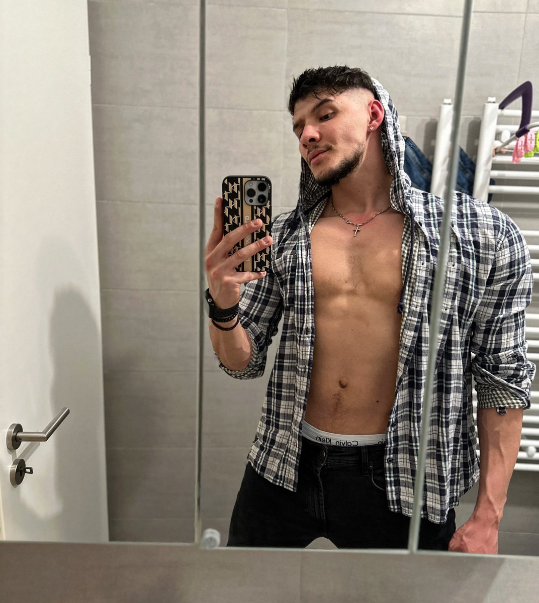 emanuellb_'s tweet photo. 👋 https://t.co/F4bx73tvns