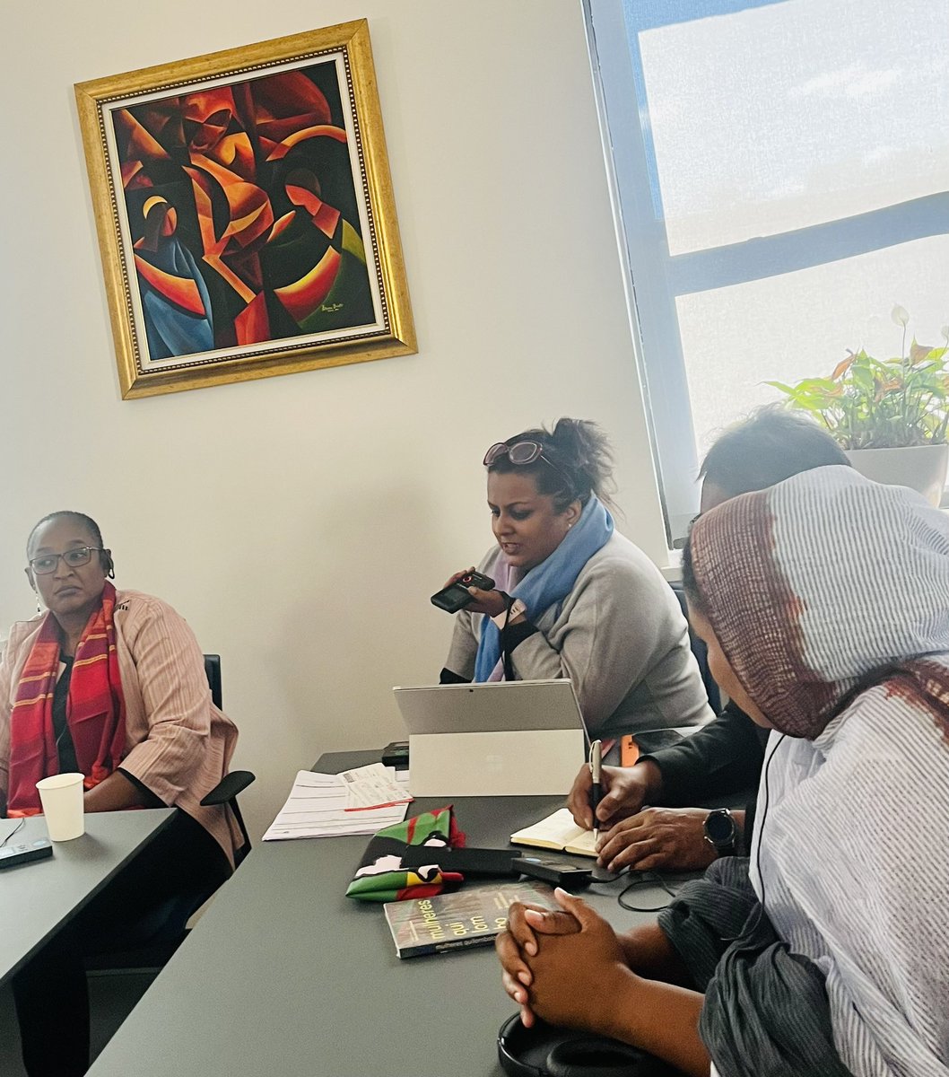 Beena de l’Inde parle du rôle que le secteur privé peut jouer pour faire avancer l’équité entre les genres.
Beena from India speaks of the role the private sector can play in advancing #gendereqiity during #CSW67 discussions <a href="/UN/">United Nations</a> <a href="/UN_Women/">UN Women</a> #InternationalWomenDay2023 #socialimpact