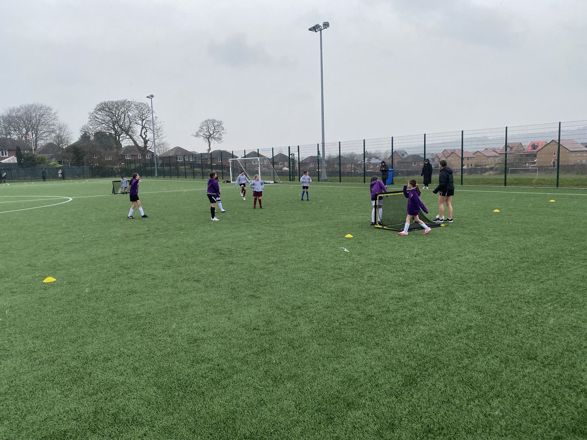 BwDSGO's tweet photo. Wow! 160 Girls @StBedesRCHS_PE tonight for our ‘Biggest Ever Girls Football Session’ many trying football for the first time, thanks to our #gamechangers #LetGirlsPlay @BarclaysFooty #girlsfootballinschools @YouthSportTrust @EnglandFootball https://t.co/UFotB0pNXM
